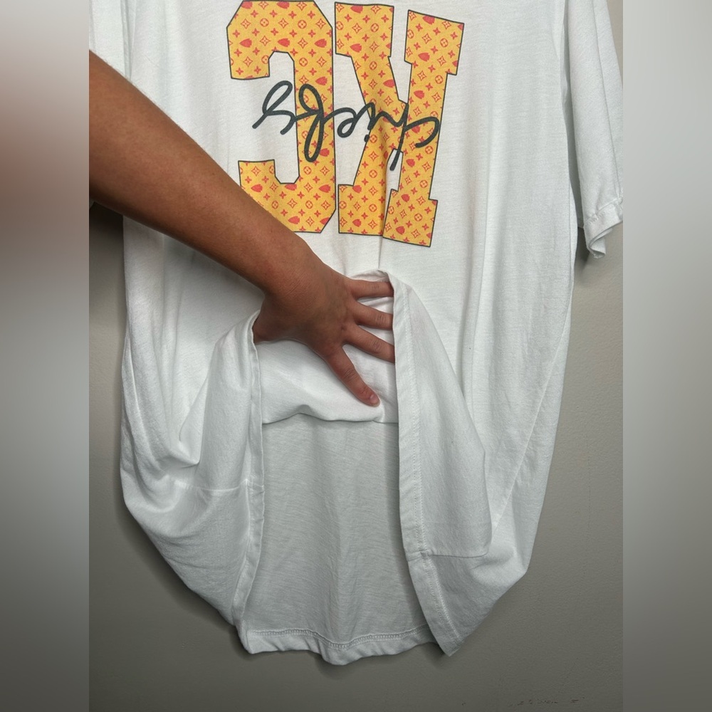 KC Kansas City Chiefs Football Fan Luxury Print Short Sleeved White T Shirt XL - Picture 8 of 8